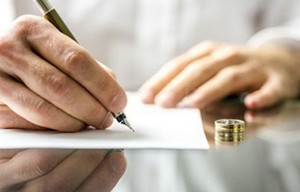Как написать заявление о разводе в суд с детьми образец