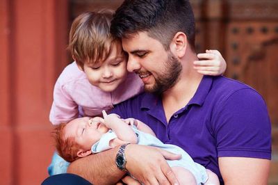 Как правильно написать исковое заявление в суд об установлении отцовства