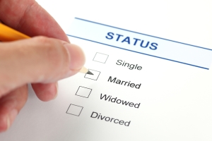 Как правильно написать семейное положение в резюме если разведена
