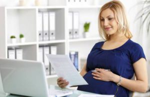 Как написать заявление на получение пособия по беременности