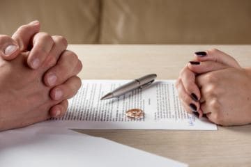 Как правильно написать в заявлении причину развода